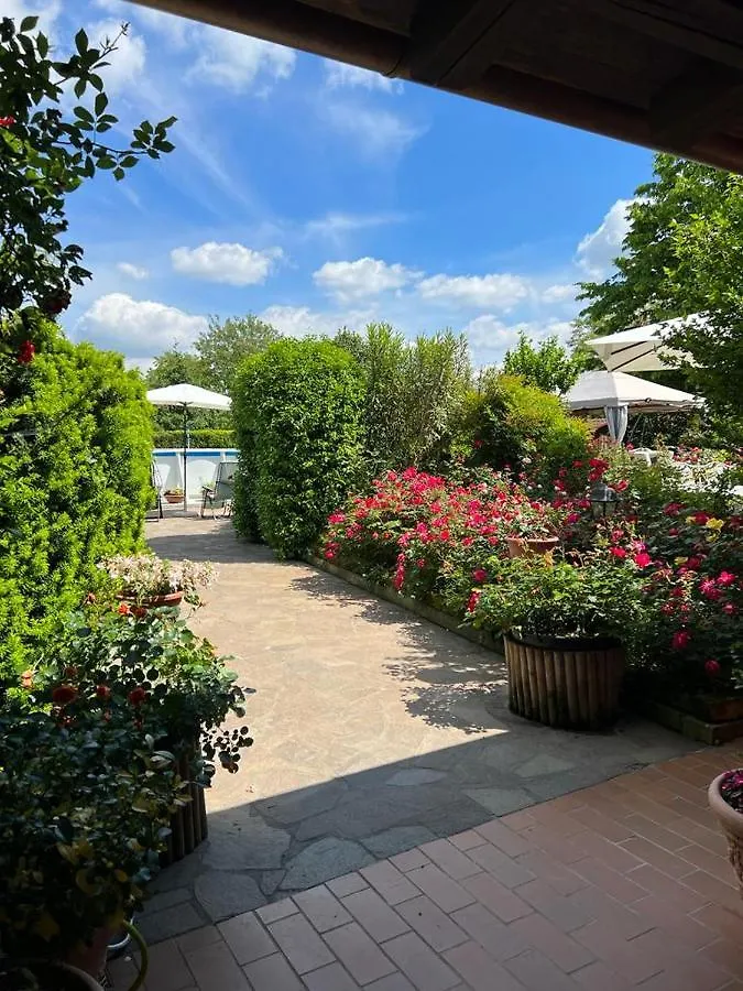 Casa Serenella B&B - Casa Vacanze 布伦塔河畔皮亚佐拉 意大利